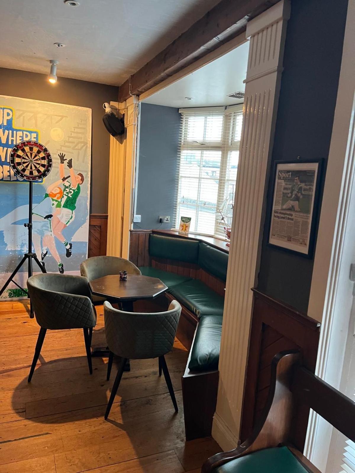 The Coach House Inn Moycullen Exteriér fotografie
